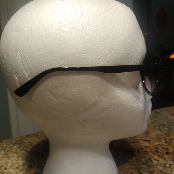 Geoffrey Beene 1GBS Tortoise 55 16 135 mm Black Plastic Sunglasses - Picture 2 of 14